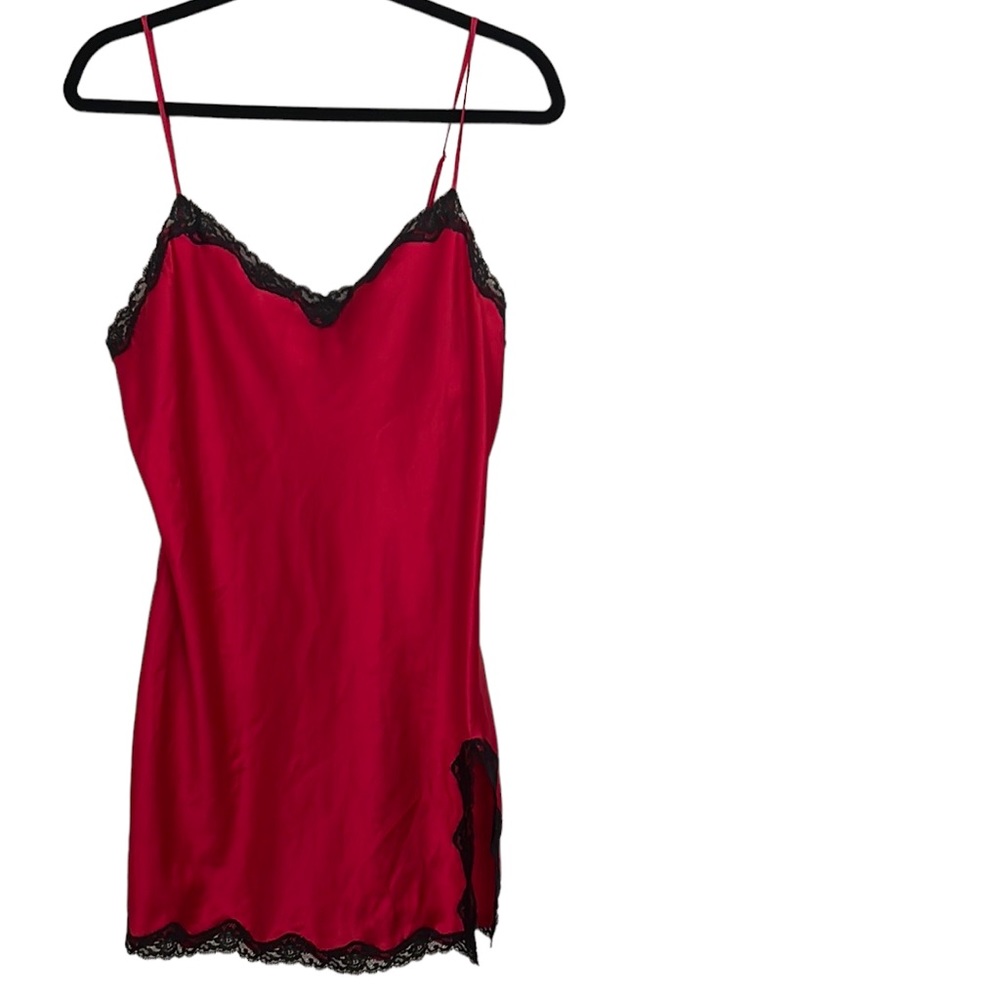 Victoria Secret red silky body with black lace slip dress Y2K